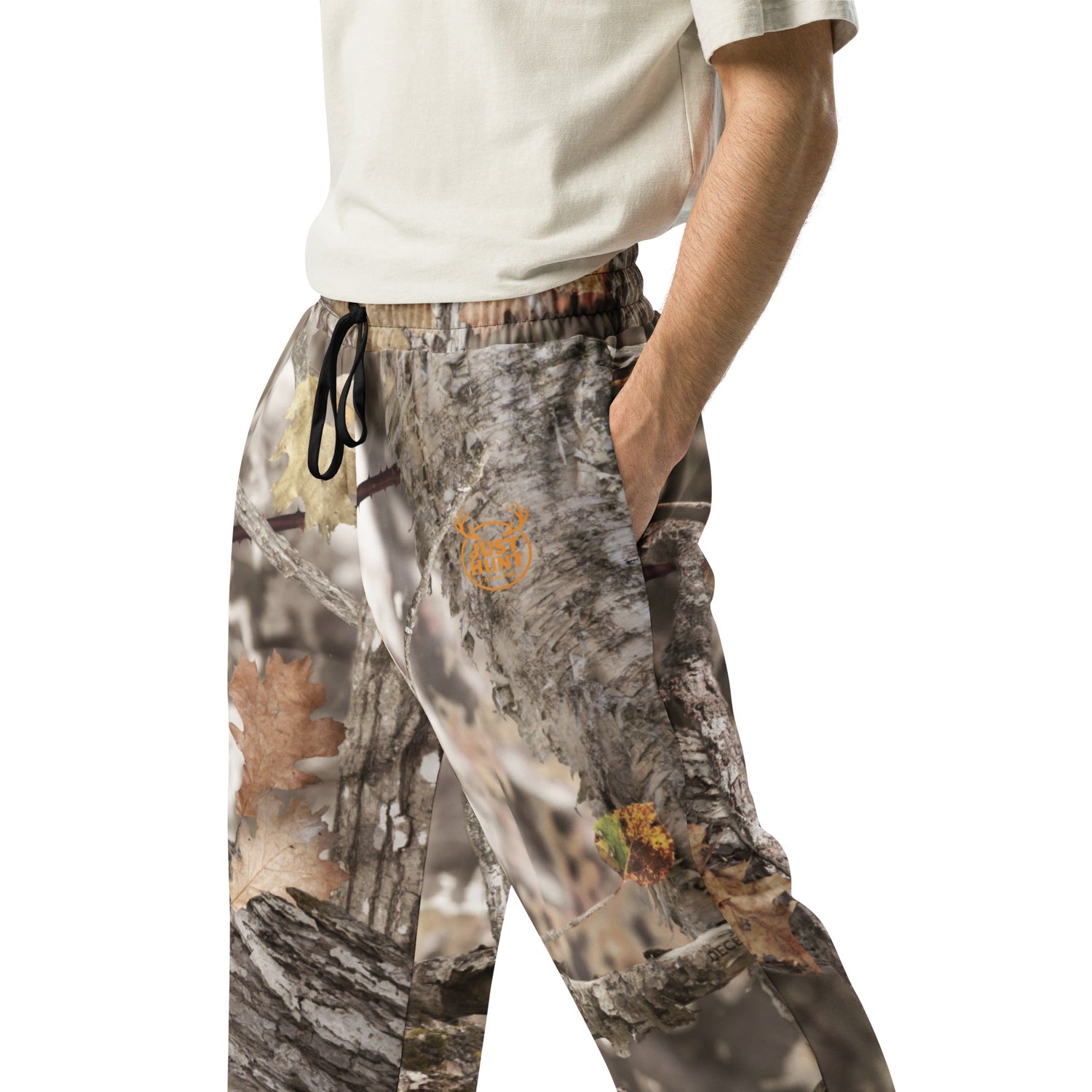 DECEPTIVE CAMOFLAUGE